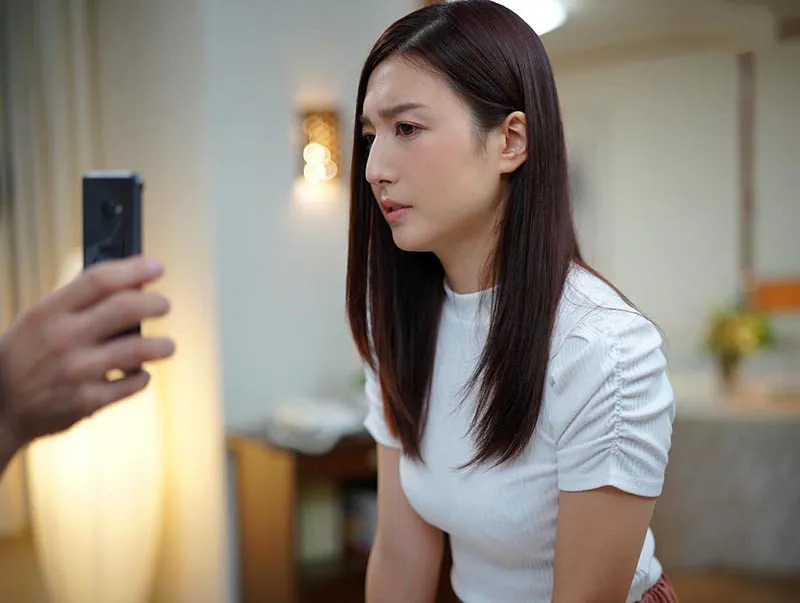 Bà xã vụng trộm bị chồng yêu bắt quả tang và cái kết jav