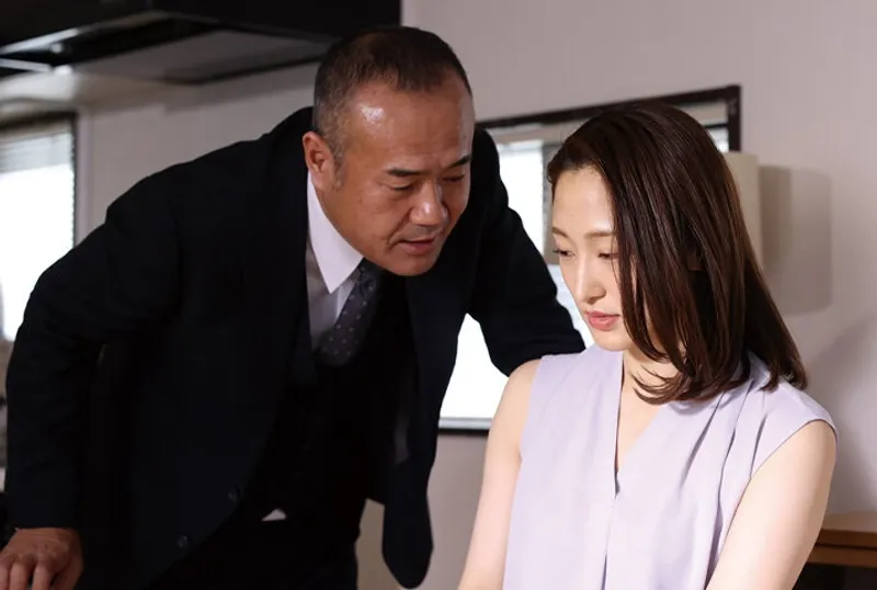 Chồng yêu dính bẫy của cấp trên mất người vợ lúc nào không hề hay biết