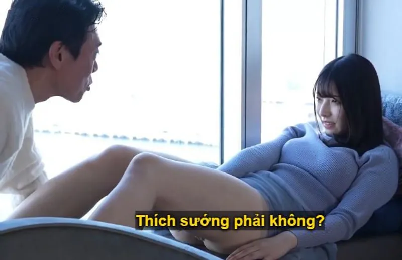Cuộc chạm trán giữa ông bác và cô diễn viên trẻ lần đầu hành nghề tại nhà nghỉ.